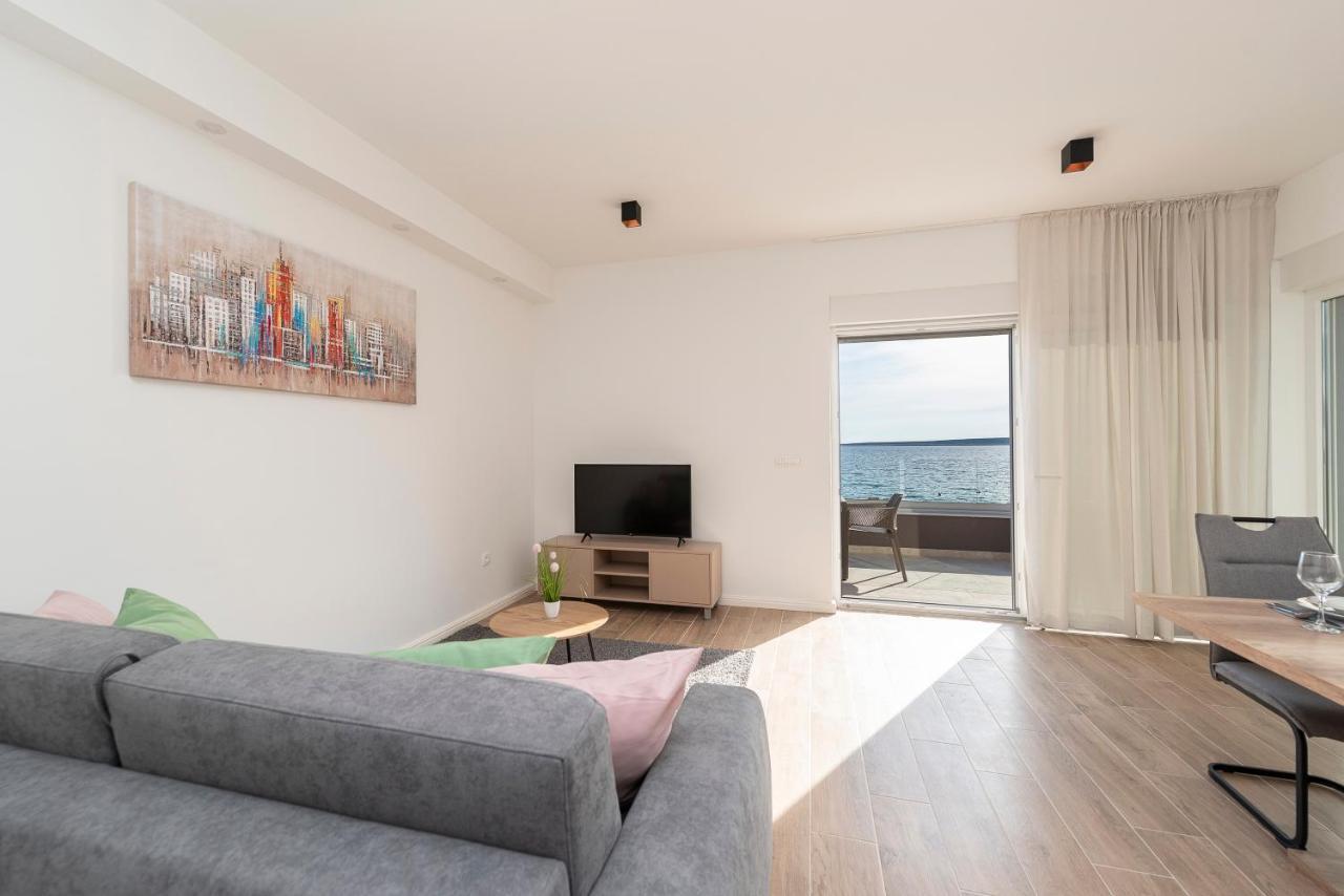 Villa Eni Apartments 2 Mandre Exterior photo